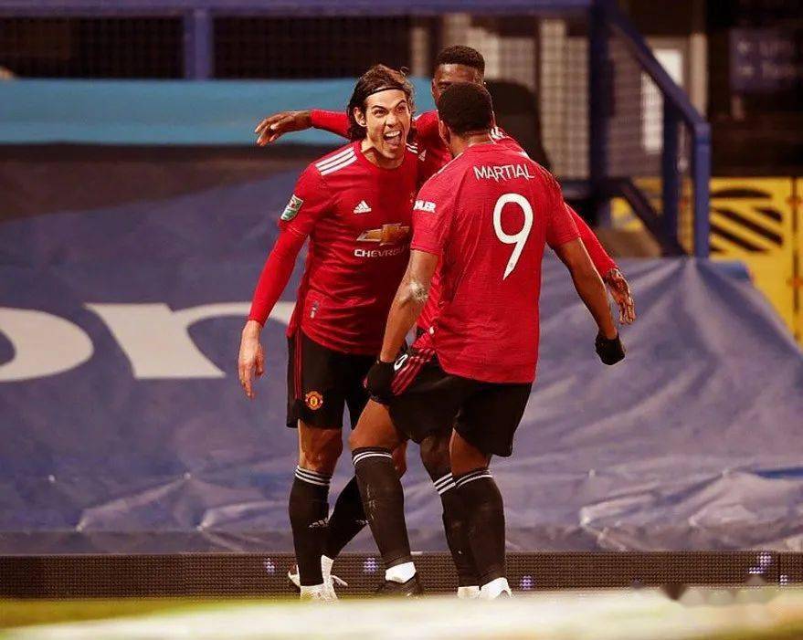 开云体育-欧超杯加时末段走向成谜；罗马单刀错失；更衣室稳定；年轻球员得到机会的简单介绍