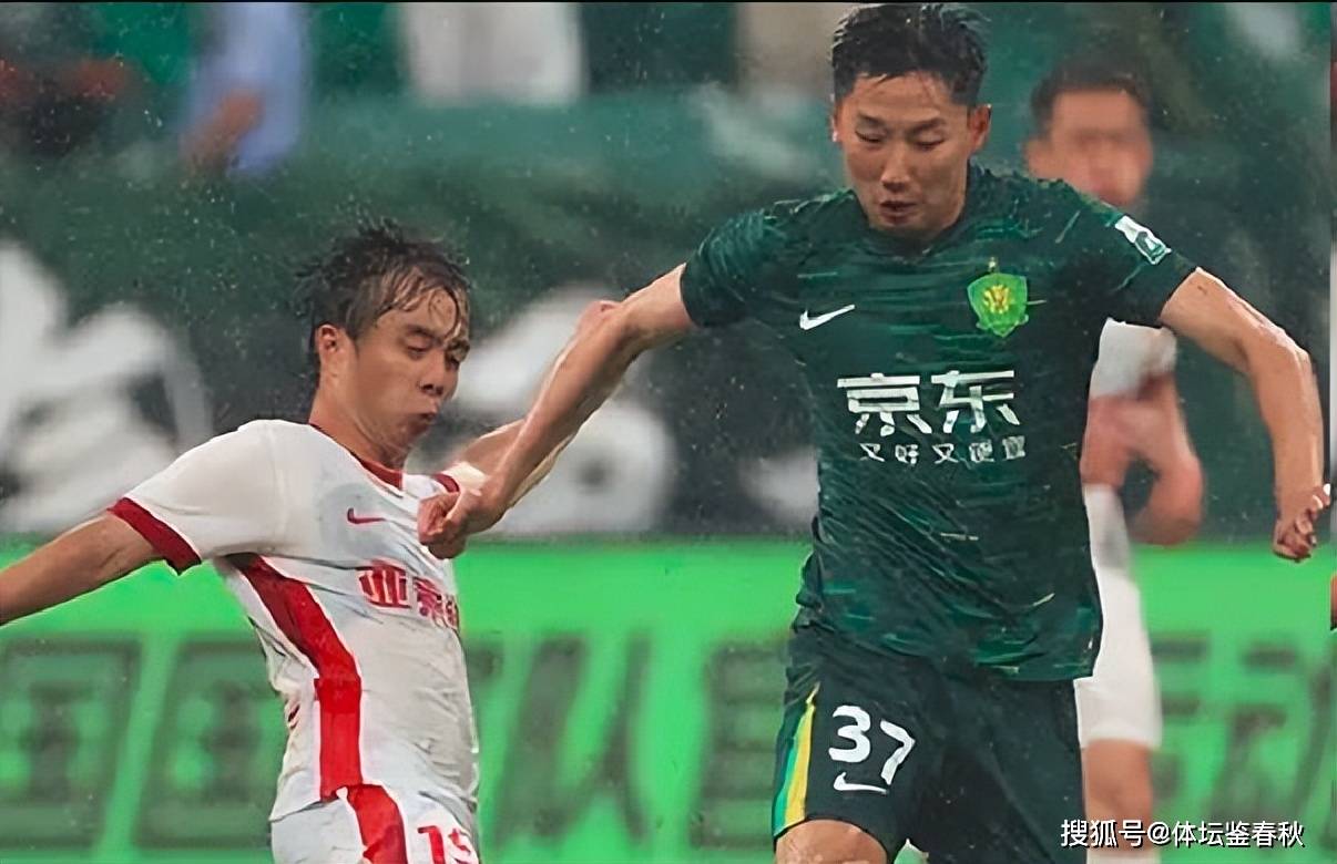 关于加时末段亚冠焦点战，北京国安强势反弹，球迷炸锅，轮换策略成焦点的信息